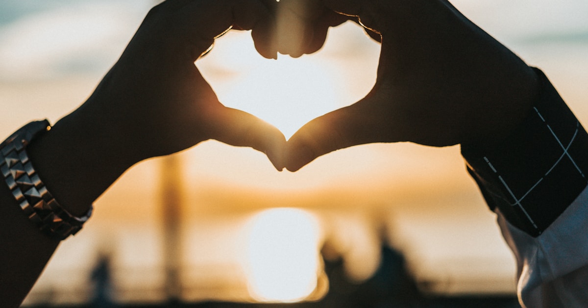 【2026 防詐騙】「你是我遇過最懂我的人」：殺豬盤如何用愛情的名字騙走你的全部積蓄