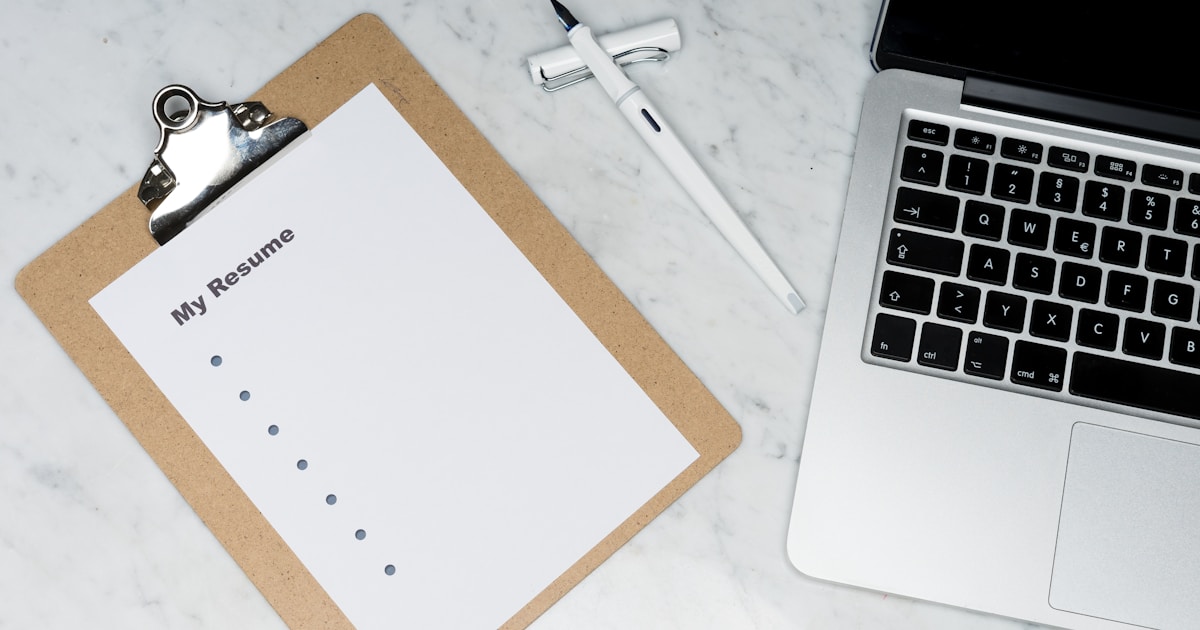 【2026 防詐騙】「幫忙收個包裹，件酬 500」：大學生如何因為一個暑假打工變成詐欺被告